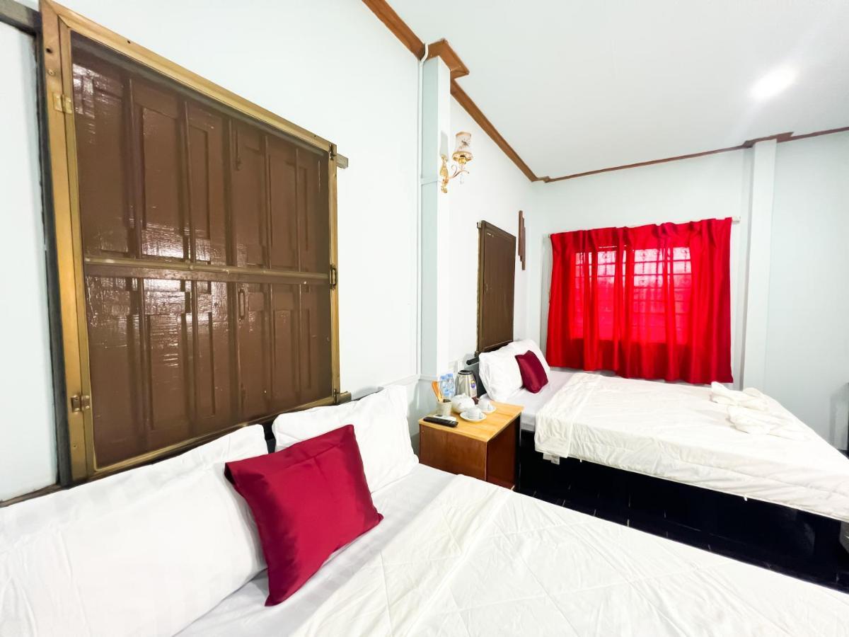Lotus Blanc Homestay Battambang Exterior foto