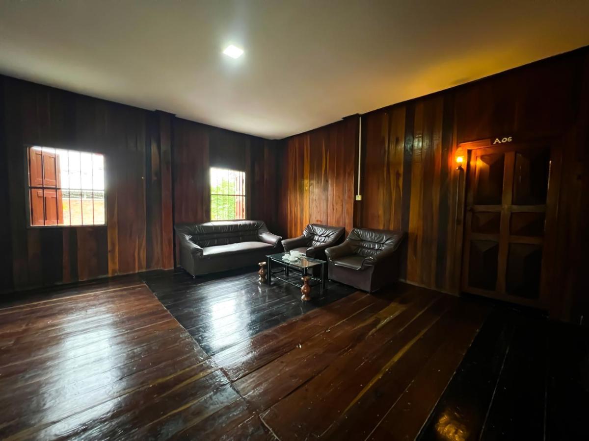Lotus Blanc Homestay Battambang Exterior foto