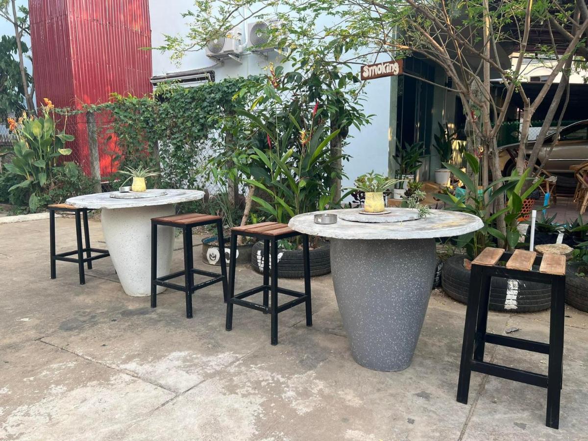 Lotus Blanc Homestay Battambang Exterior foto
