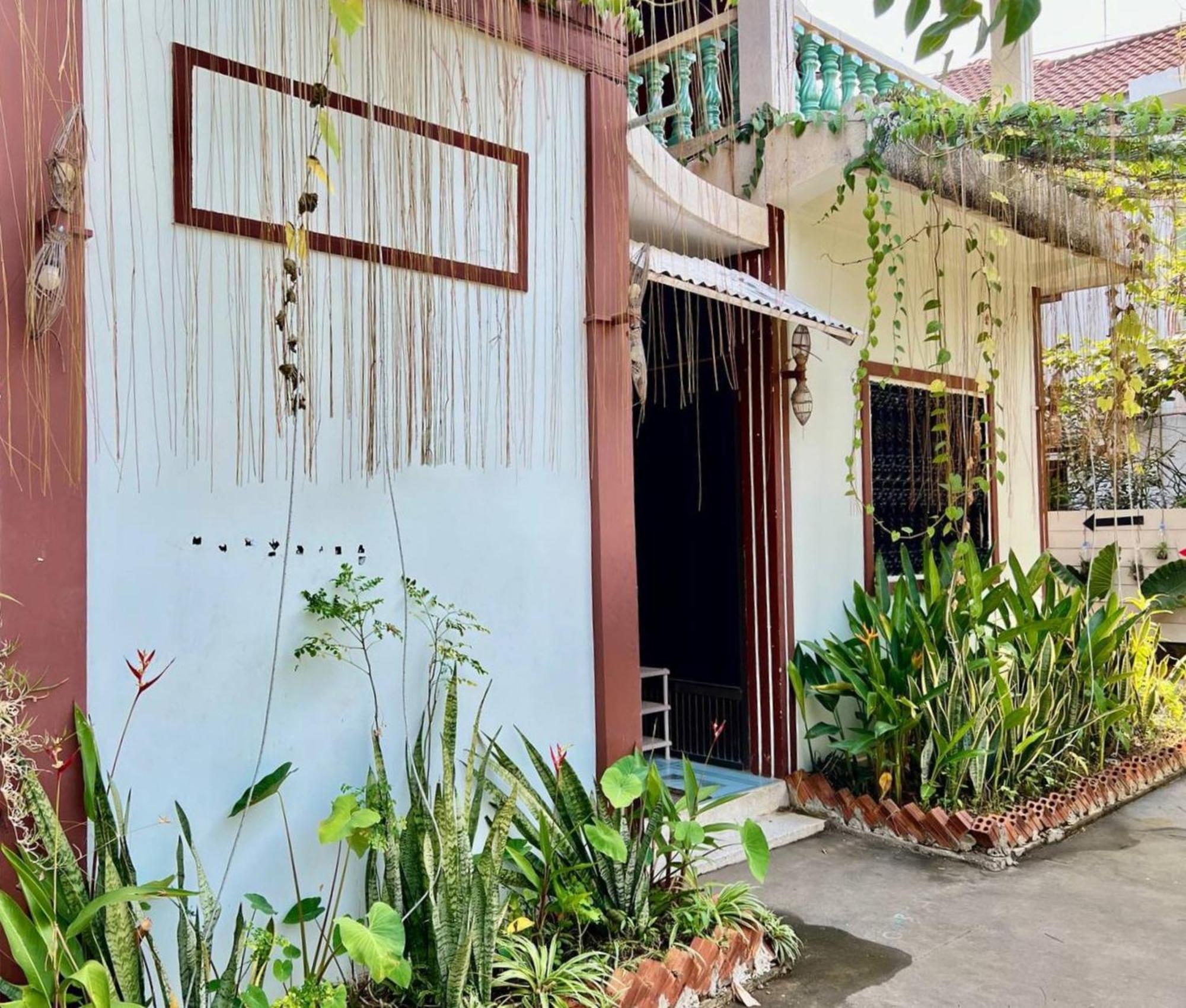 Lotus Blanc Homestay Battambang Exterior foto